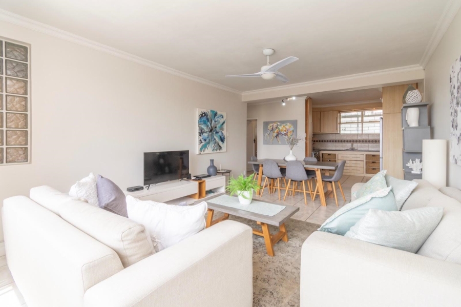 2 Bedroom Property for Sale in Green Point Western Cape